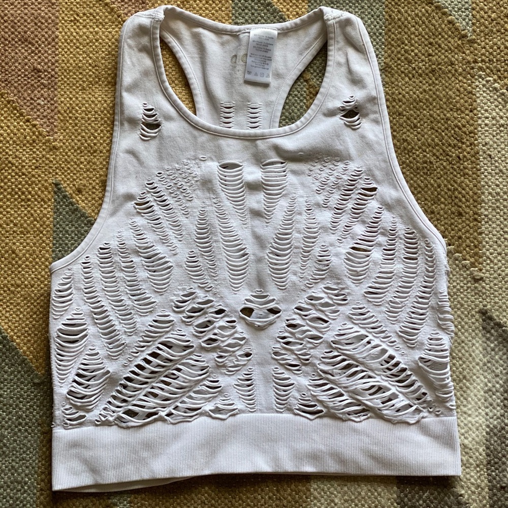 Alo Yoga Vixen Fitted Crop Tank